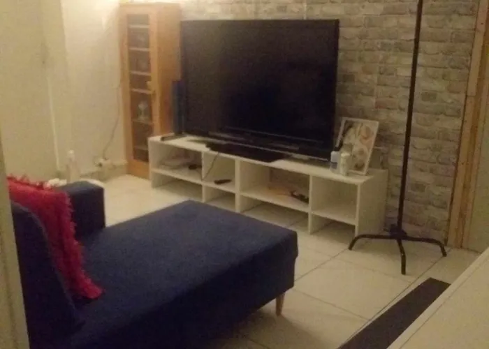 3 Chambres A Louer Dans L\'Appartement Deux Pas A Tramway2